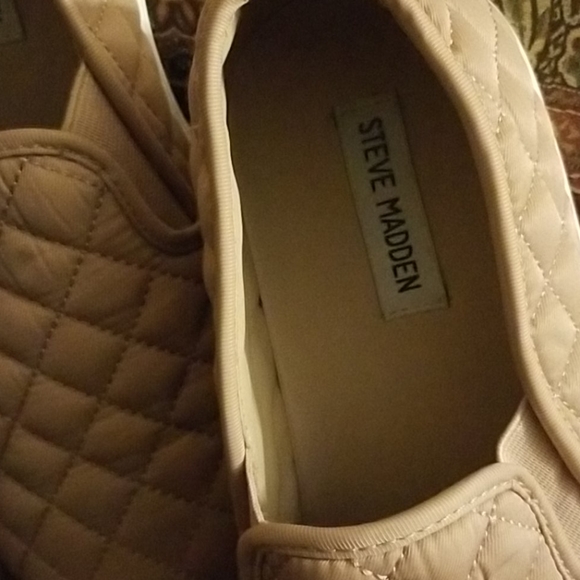 Tennis - Picture 4 of 4